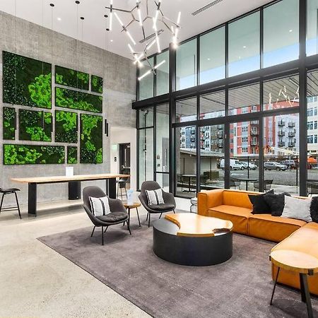 Airy And Open Corner Loft - 92 Walkscore Redmond Buitenkant foto