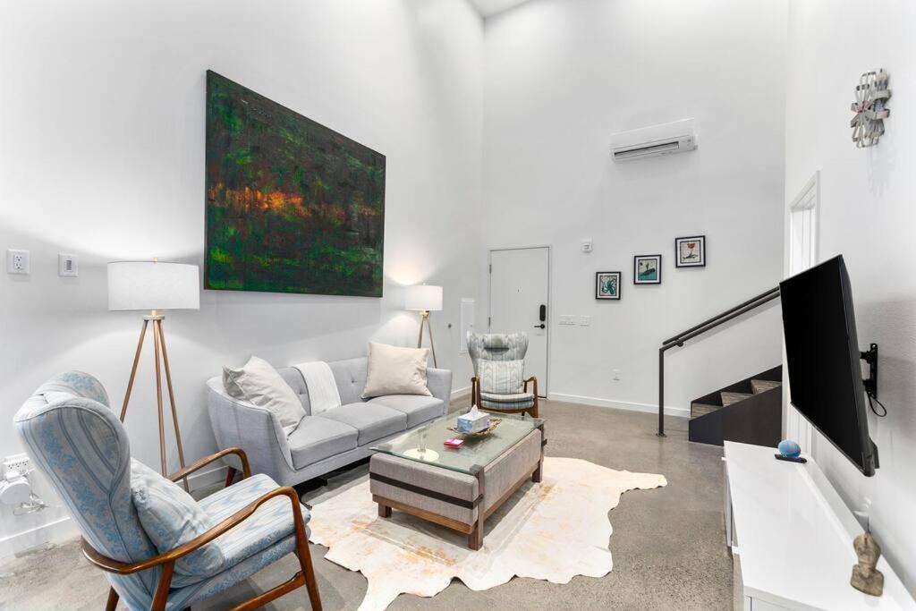 Airy And Open Corner Loft - 92 Walkscore Redmond Buitenkant foto