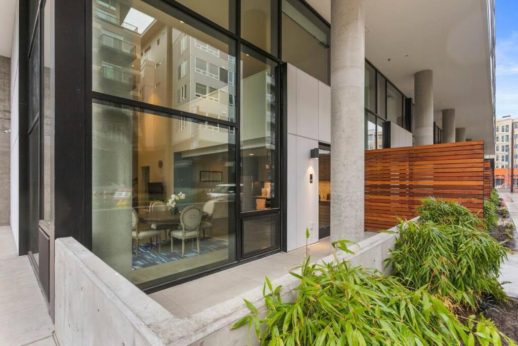 Airy And Open Corner Loft - 92 Walkscore Redmond Buitenkant foto